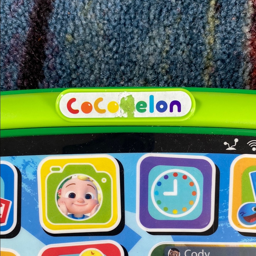 Green Learning Tablet with Interactive Features. - Picture 10 of 10